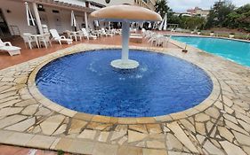 Flat 206 Hotel Cavalinho Branco (3 piscinas, elevador, sauna)